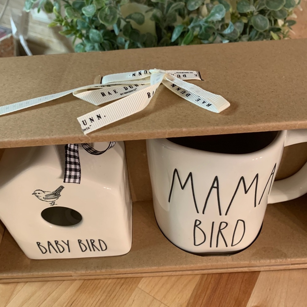 Rae Dunn “BABY BIRD MAMA BIRD” Ceramic Birdhouse Mug Set NWT - Picture 2 of 7